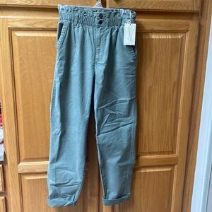 Universal Threads ladies pants size 00 new with tags